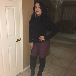 Meet your Posher, Nena